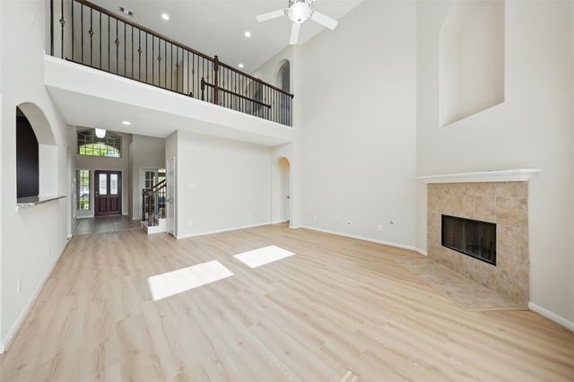 4927 Blackwater Lane, Sugar Land, TX 77479