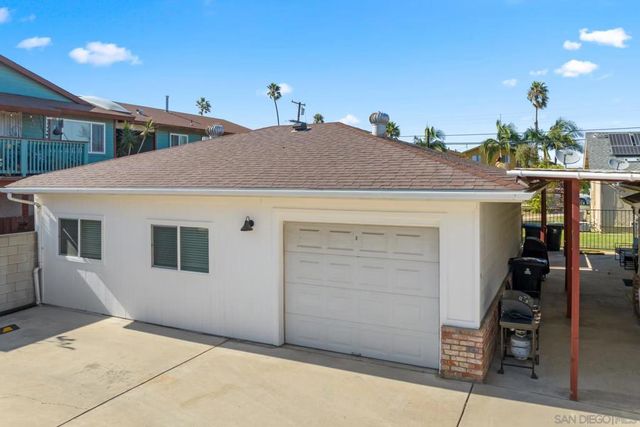 54 58 Smith Ave, Chula Vista, CA 91910