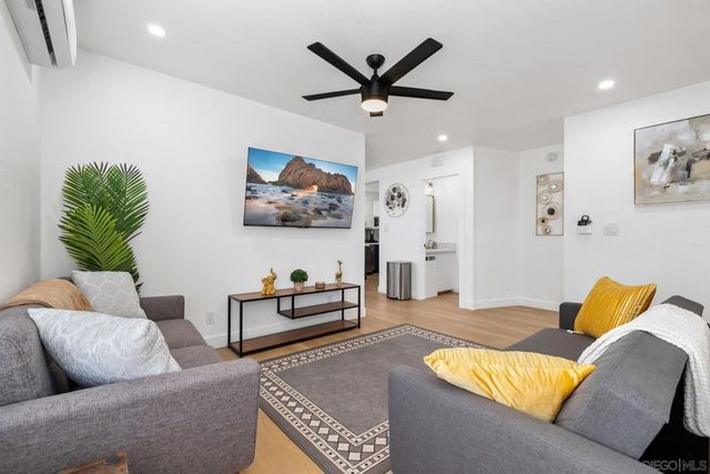 54 58 Smith Ave, Chula Vista, CA 91910