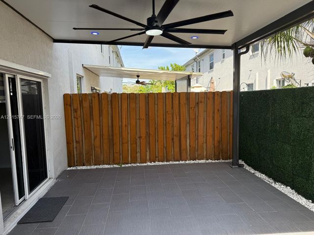 2614 SE 13th St, Homestead, FL 33035