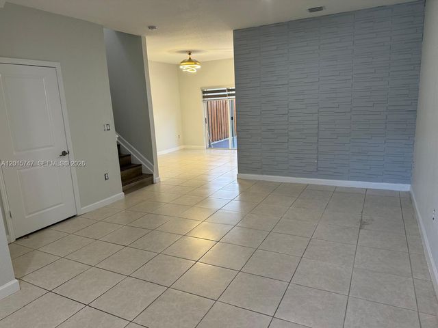 2614 SE 13th St, Homestead, FL 33035