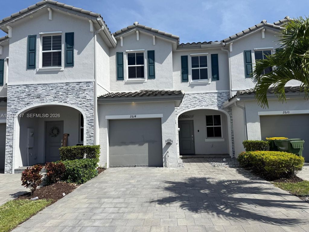 2614 SE 13th St, Homestead, FL 33035