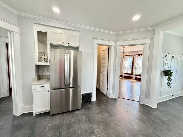 614 S BUCHANAN Street, Maryville, MO 64468