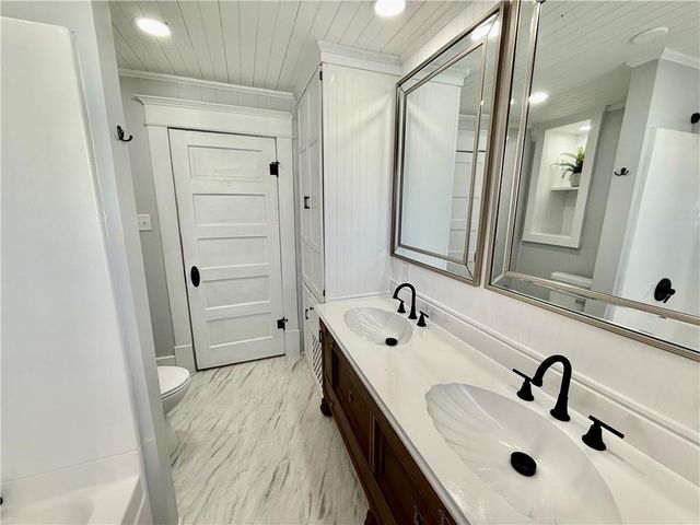 614 S BUCHANAN Street, Maryville, MO 64468