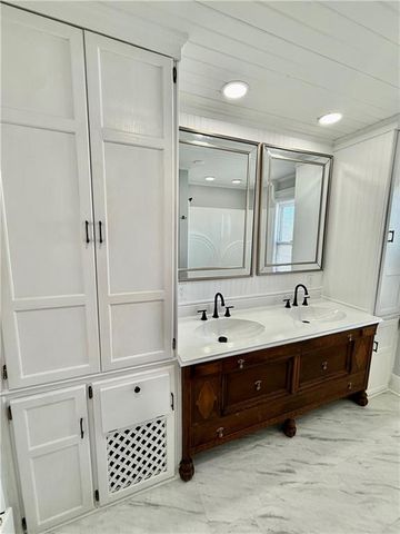 614 S BUCHANAN Street, Maryville, MO 64468