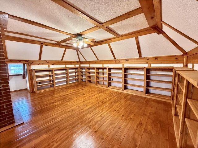 614 S BUCHANAN Street, Maryville, MO 64468