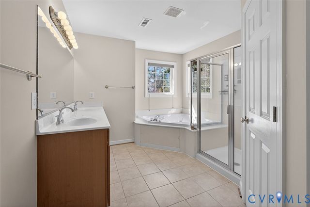 11908 Sumner Ct, Glen Allen, VA 23059