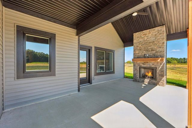 10809 Conrad Creek Court, Leo, IN 46765