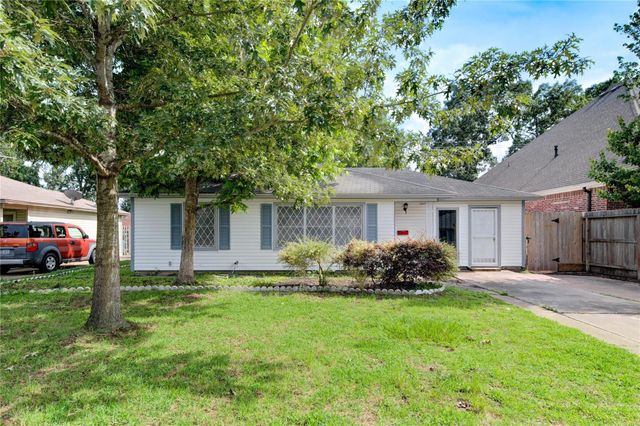6919 Schiller Street, Houston, TX 77055