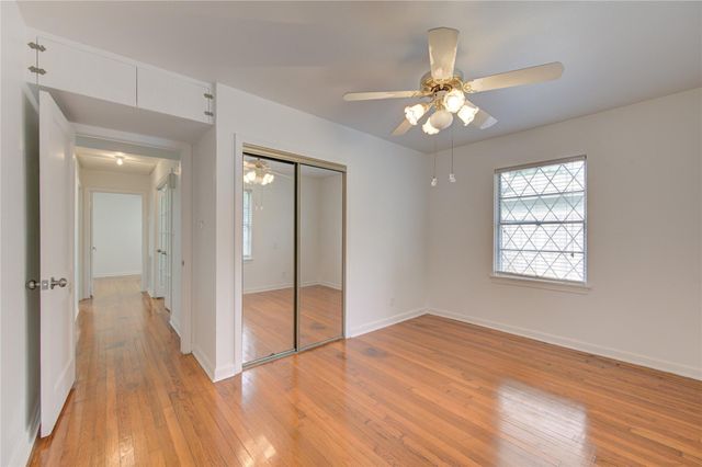 6919 Schiller Street, Houston, TX 77055