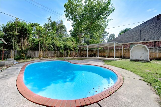 6919 Schiller Street, Houston, TX 77055