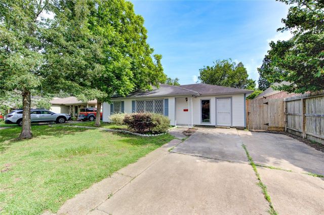 6919 Schiller Street, Houston, TX 77055