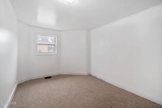 1958 Wabash Avenue, Schenectady, NY 12306