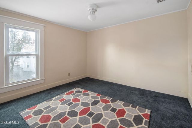 1958 Wabash Avenue, Schenectady, NY 12306