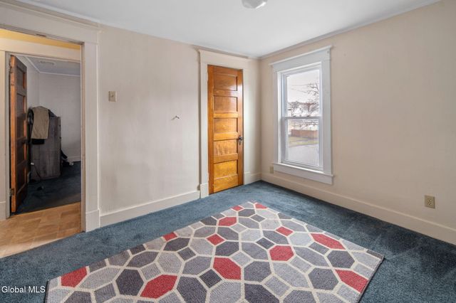 1958 Wabash Avenue, Schenectady, NY 12306