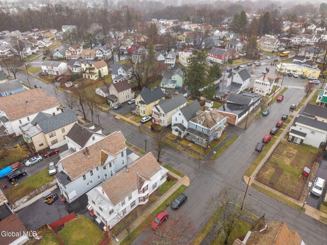 1958 Wabash Avenue, Schenectady, NY 12306