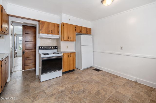 1958 Wabash Avenue, Schenectady, NY 12306