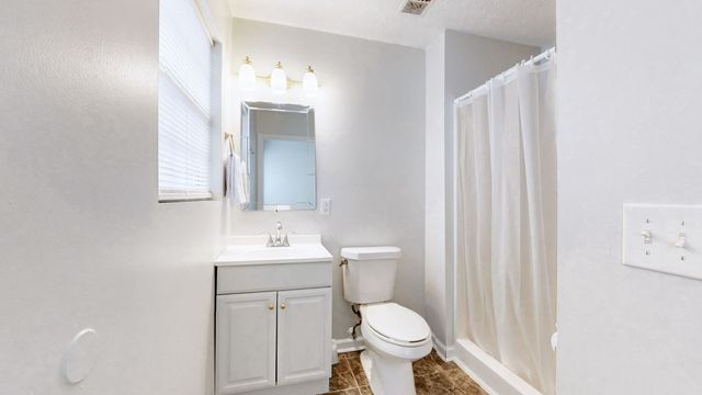 544 Lakewood Dr, Beechgrove, TN 37018