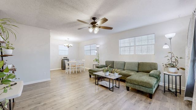 544 Lakewood Dr, Beechgrove, TN 37018