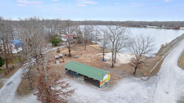 544 Lakewood Dr, Beechgrove, TN 37018