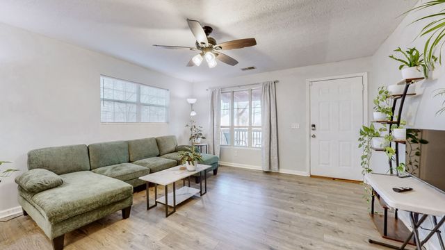 544 Lakewood Dr, Beechgrove, TN 37018