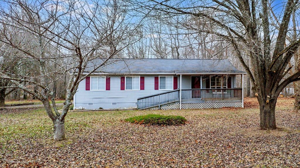 544 Lakewood Dr, Beechgrove, TN 37018