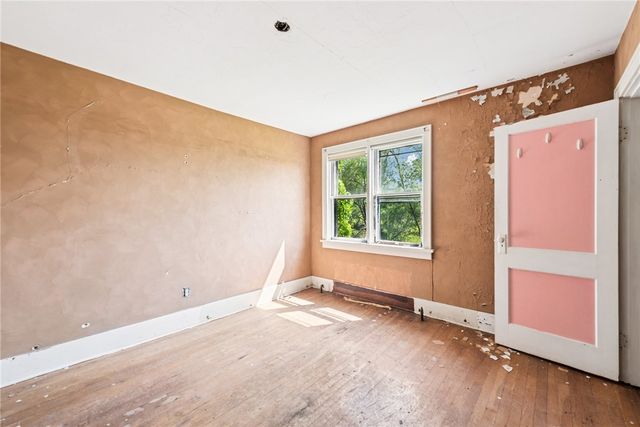 920 Washington Rd, South Strabane, PA 15301