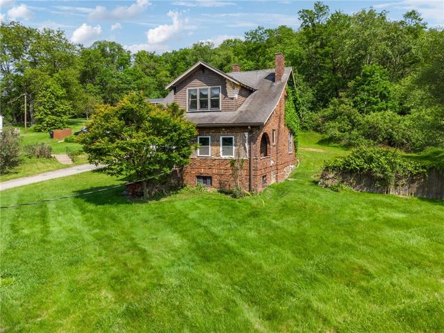 920 Washington Rd, South Strabane, PA 15301