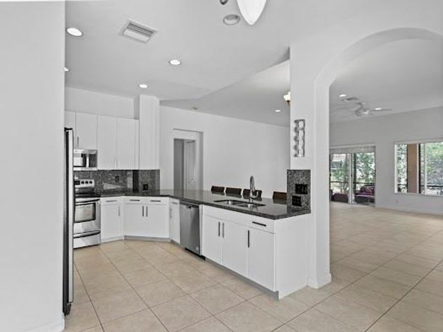 11655 NW 71st Pl, Parkland, FL 33076