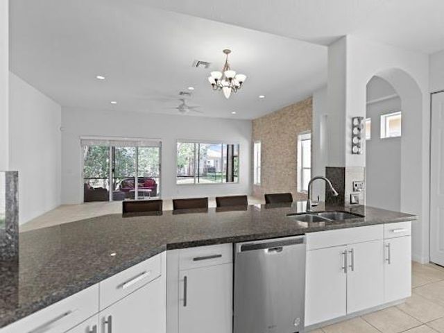 11655 NW 71st Pl, Parkland, FL 33076