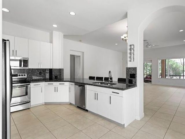 11655 NW 71st Pl, Parkland, FL 33076