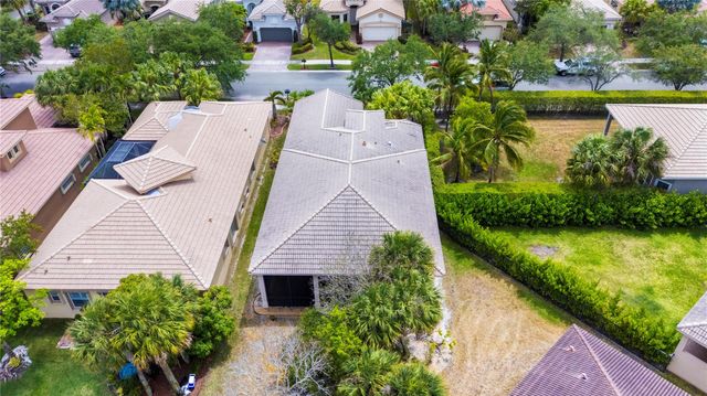 11655 NW 71st Pl, Parkland, FL 33076