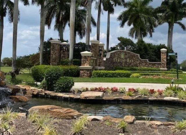 11655 NW 71st Pl, Parkland, FL 33076