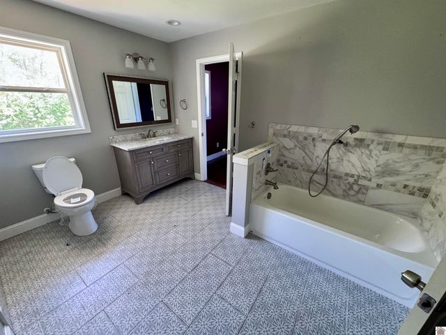 7740 Old Mayfield Road, Paducah, KY 42003