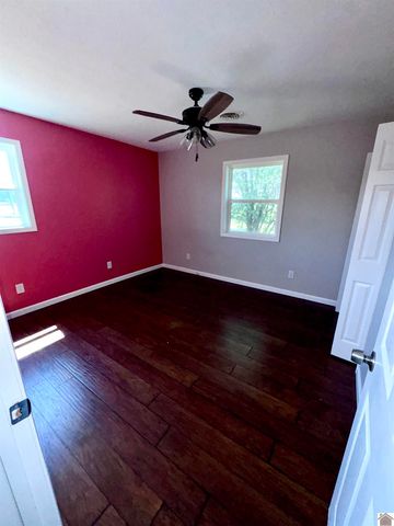 7740 Old Mayfield Road, Paducah, KY 42003