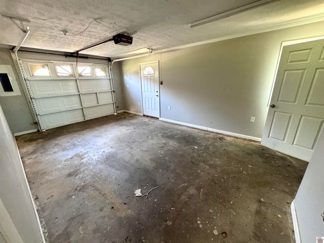 7740 Old Mayfield Road, Paducah, KY 42003