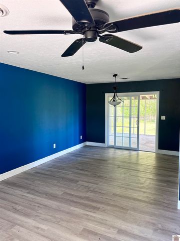 7740 Old Mayfield Road, Paducah, KY 42003