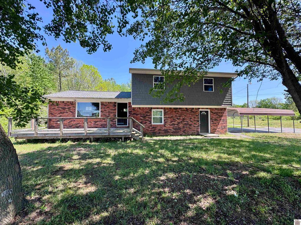 7740 Old Mayfield Road, Paducah, KY 42003
