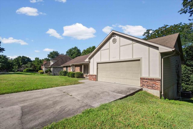 3213 WOODDALE LN, Columbia, MO 65203