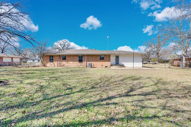 1760 Lazy U Drive, Canton, TX 75103
