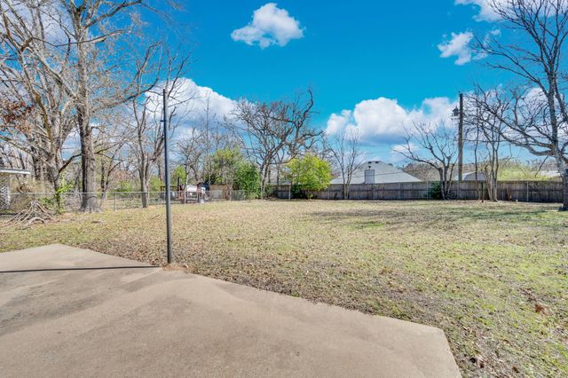 1760 Lazy U Drive, Canton, TX 75103