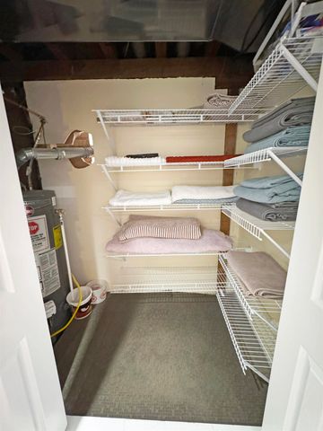 1021 1st St NW, Minot, ND 58703