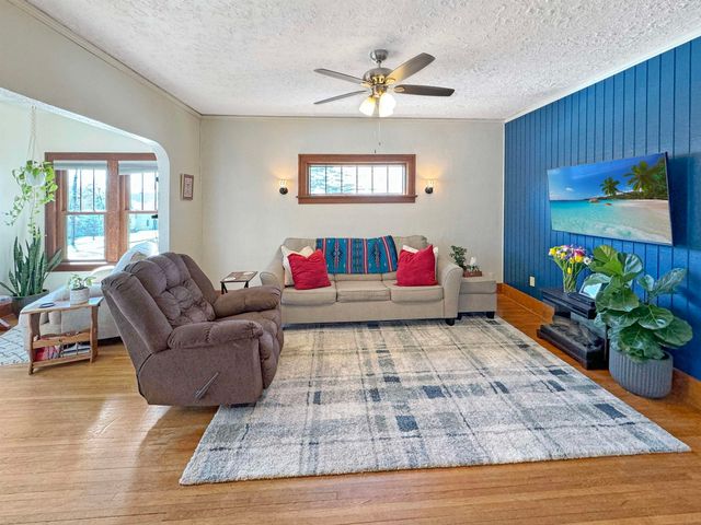 1021 1st St NW, Minot, ND 58703