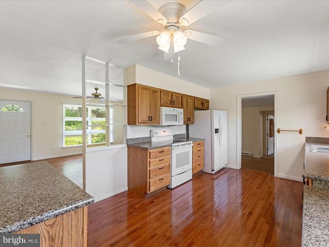 310 BETHEL RD, Paw Paw, WV 25434
