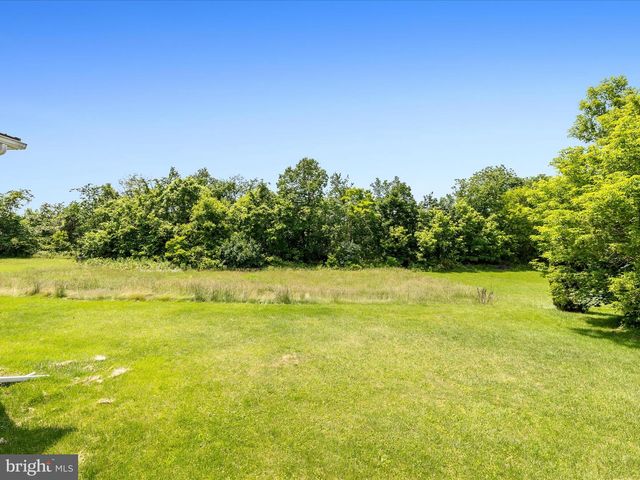 310 BETHEL RD, Paw Paw, WV 25434