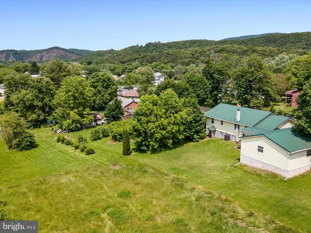 310 BETHEL RD, Paw Paw, WV 25434