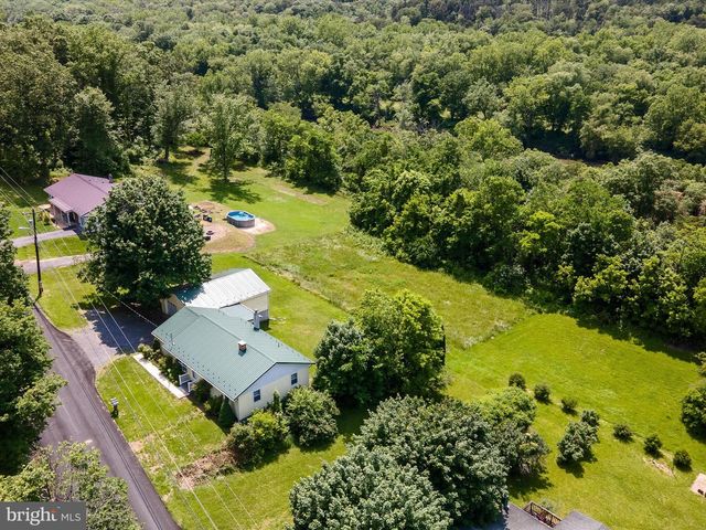 310 BETHEL RD, Paw Paw, WV 25434
