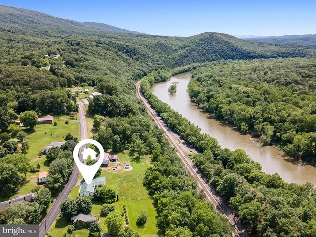 310 BETHEL RD, Paw Paw, WV 25434