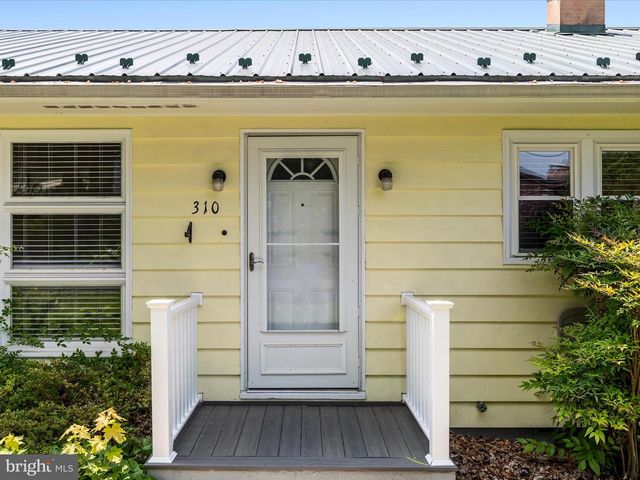 310 BETHEL RD, Paw Paw, WV 25434