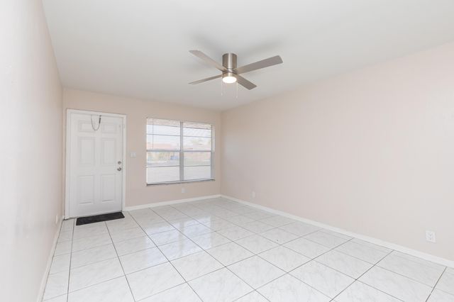 7750 SW 10th Court B, North Lauderdale, FL 33068